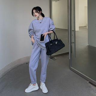 Crewneck Plain Sweatshirt / Straight-cut Pants