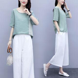 Set: Short Sleeve Scoop Neck Two Tone T-shirt + Plain Wide-leg Crop Pants