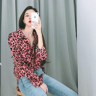 Pocket-detail Leopard Blouse