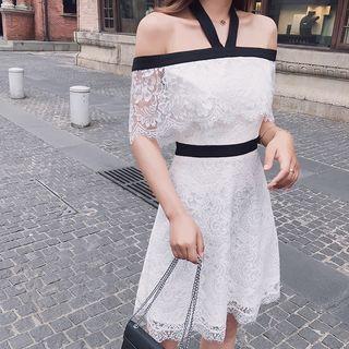 Contrast Trim Off Shoulder Short Sleeve Lace Dress