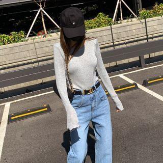 Colored Padded-shoulder Knit Top
