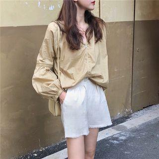 Lantern-sleeve Blouse / High Waist Shorts