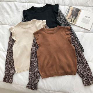 Mock Two-piece Floral Panel Slim-fit Knit Top