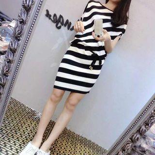 Batwing Sleeve Asymmetric Knit Dress
