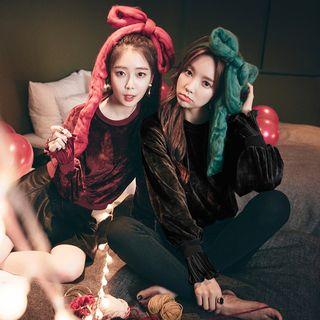 Long-sleeved Velvet Slim Plain Sweatshirt