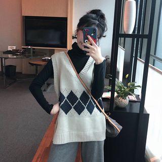 Long-sleeve Turtleneck Top / Argyle Knit Vest / Wide-leg Pants