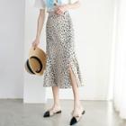 Leopard Print Slit-hem Skirt