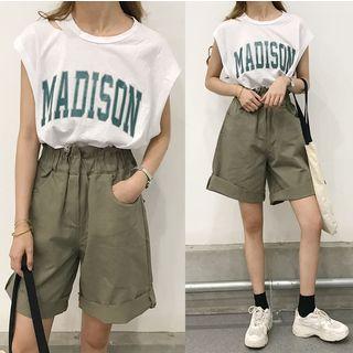 Sleeveless Lettering T-shirt / Elastic Waist Shorts