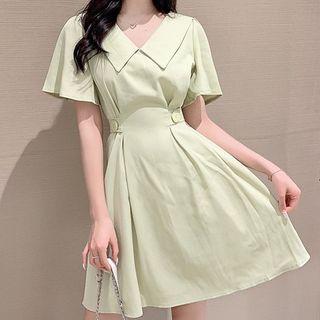 Tie-waist Buttoned Plain Short-sleeve Dress