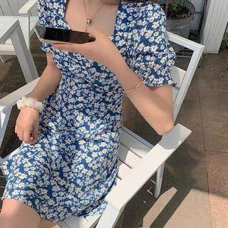 Short-sleeve Floral A-line Dress / Midi A-line Dress