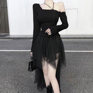 Long-sleeve One-shoulder Slit Crop Top / Asymmetrical Mesh A-line Skirt
