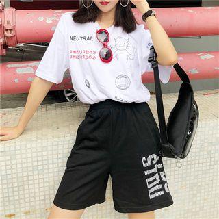 Short-sleeve Printed T-shirt / Lettering Shorts