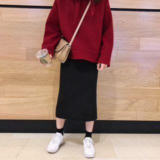 Plain Hoodie / High Waist Midi Skirt