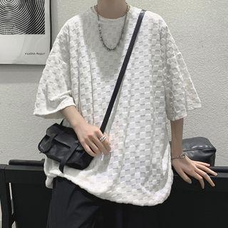 Elbow Sleeve Embossed Check T-shirt