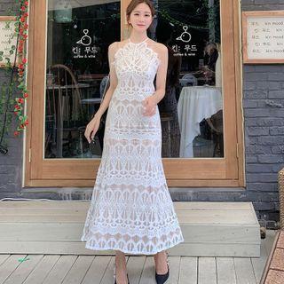 Sleeveless Halter Lace Maxi A-line Dress