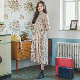 Spaghetti-strap Pleated Floral Chiffon Midi Dress