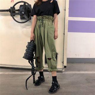 Short-sleeve Cutout T-shirt / Ripped Harem Pants