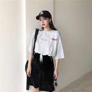 Set: Lettering Elbow Sleeve T-shirt + Wide Leg Shorts