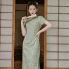 Plaid Short-sleeve Slit Midi Qipao