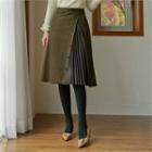 Pleated-panel Button-trim A-line Skirt