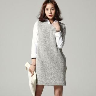 Sleeveless Slit-hem Knit Dress