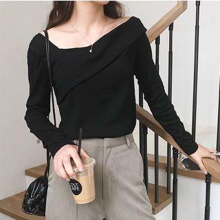 Short-sleeve Asymmetric Neckline T-shirt