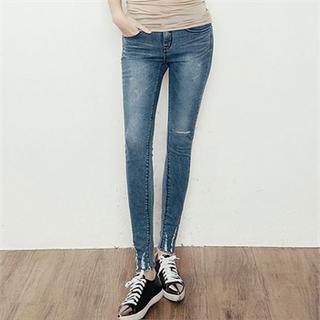 Distressed Fray-hem Jeans