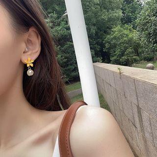 Flower Alloy Faux Pearl Dangle Earring 1 Pair - Gold - One Size