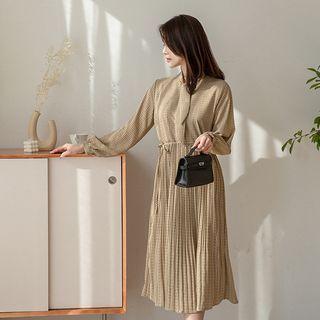 Tie-neck Pleated Midi Dotted Dress