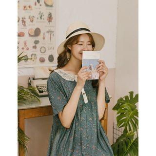Crochet-collar Floral Print Dress