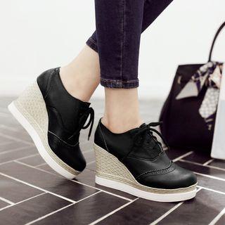 Lace-up Wingtip Wedge Shoes