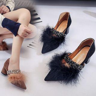 Fluffy Pointed Pumps