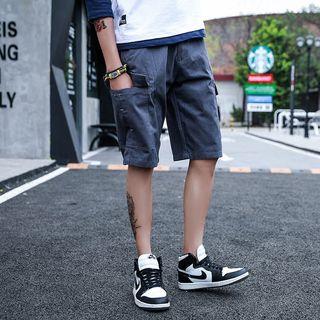 Loose-fit Pocketed Cargo Shorts