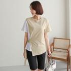Buckled-side Contrast-panel T-shirt
