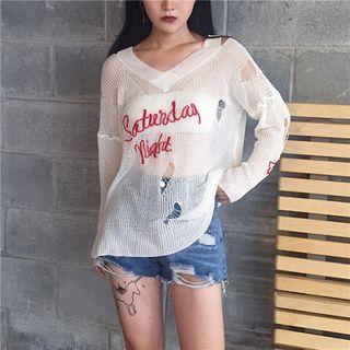 V-neck Letter Long-sleeve Knit Top