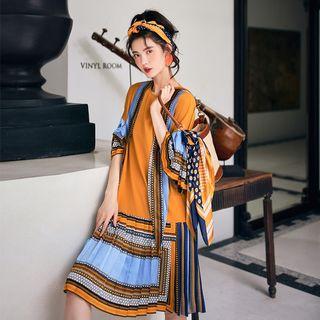 Pleated Hem Elbow-sleeve Dress