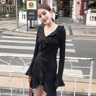 Long-sleeve Plain Ruffle V-neck Sheath Dress