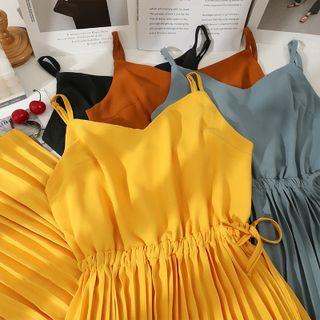 Sleeveless Tie-waist Pleated Midi Dress
