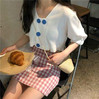 Elbow-sleeve Button Detail Crop Top