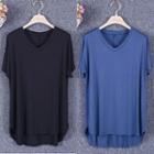 V-neck Dip-back Short-sleeve Top