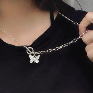 Alloy Buttoned Pendant Necklace 0696a - Silver - One Size