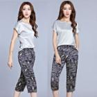 Set: Plain Short Sleeve T-shirt + Patterned Capri Pants