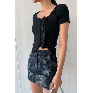 Asymmetric Snap-button Cardigan