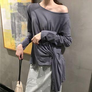 Cold Shoulder Long-sleeve T-shirt / Back Slit Midi Skirt