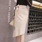 Asymmetric Fitted Knit Skirt