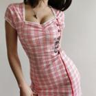 Embroidered Short-sleeve Slim-fit Mini Qipao Dress
