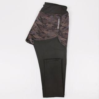 Leggings Inset Camo Print Sweatshorts