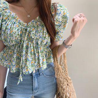 Tie-neck Floral Peplum Crop Top