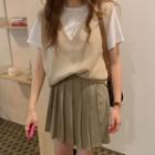 Short-sleeve T-shirt / V-neck Knit Vest / Pleated Mini A-line Skirt