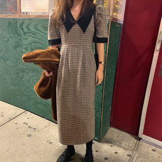 Contrast Trim V-neck Check Shift Dress